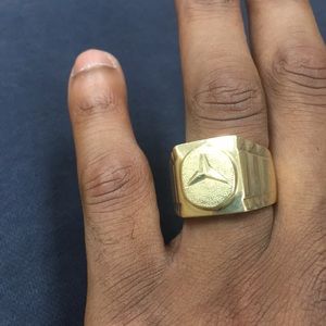 Mercedes Benz ring